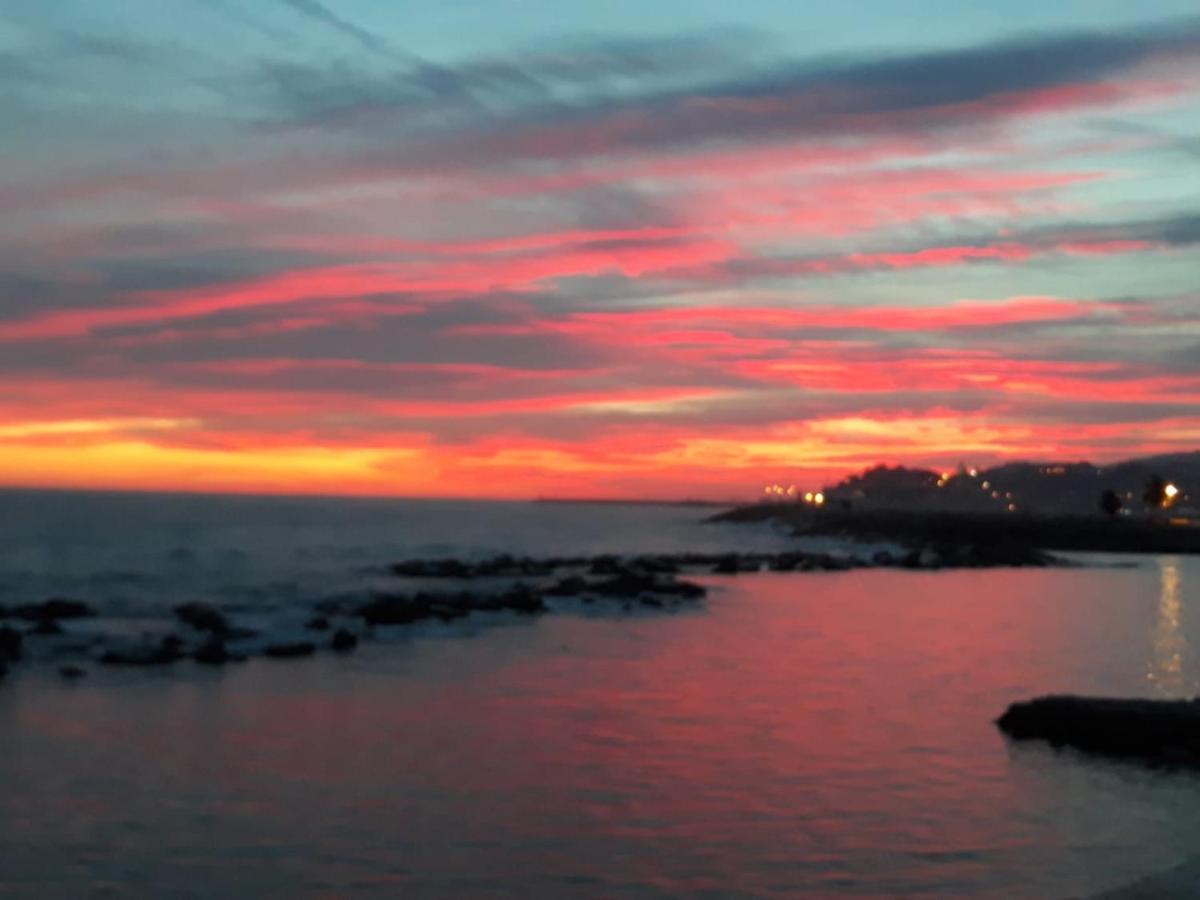 B&B Note Di Mare Imperia Exterior foto